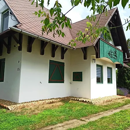 아파트 Zoeldike Tiszafüred